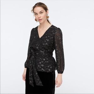 Tie-waist v-neck blouse in metallic jacquard
